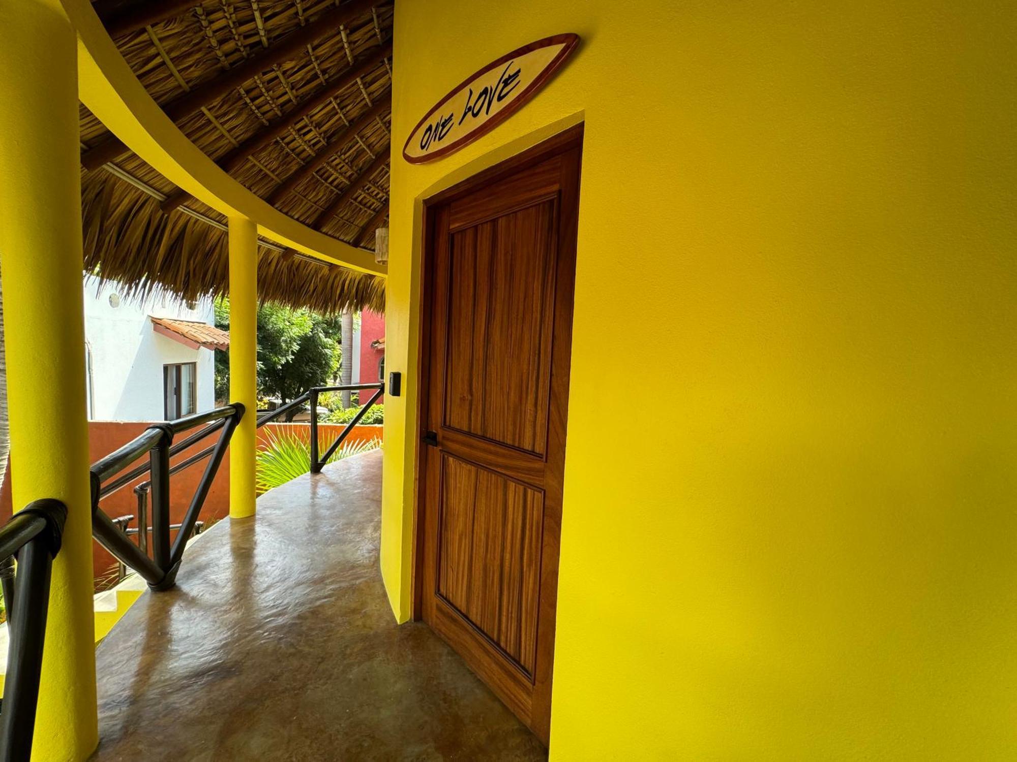 One Love Hostal Puerto Escondido Exterior foto